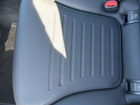 Used 2026 Mercedes-Benz GLC 300 image 22