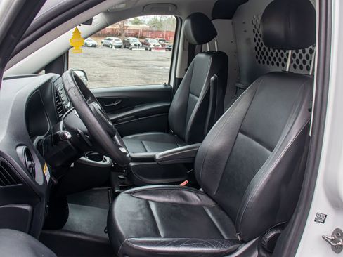 Used 2018 Mercedes-Benz Metris image 13