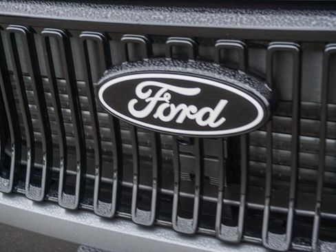 New 2025 Ford Maverick Lobo image 4