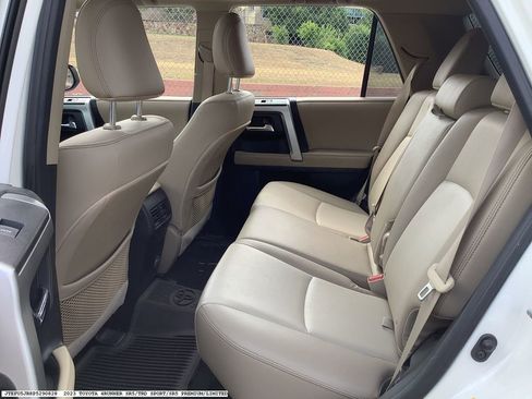 Used 2023 Toyota 4Runner SR5 Premium w/ Moonroof Package RWD image 9