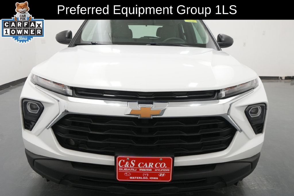 Used 2024 Chevrolet TrailBlazer LS FWD image 2