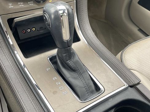 Used 2011 Lincoln MKX 2WD w/ 102A Rapid Spec Order Code image 23