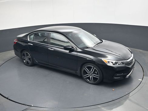 Used 2017 Honda Accord Sport Special Edition image 17