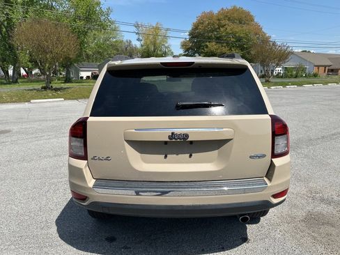 Used 2016 Jeep Compass High Altitude image 6