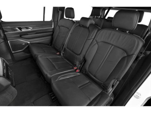 Certified 2023 Jeep Wagoneer Series III w/ Preferred Equipment Group AWD/4WD image 13