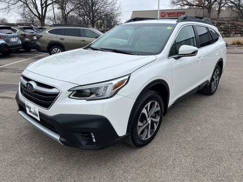 Used 2021 Subaru Outback Limited XT w/ Popular Package #2 image 3