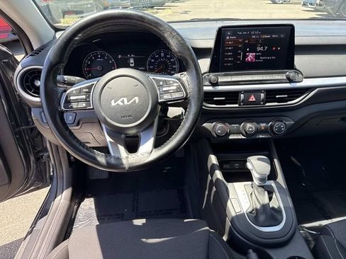 Used 2023 Kia Forte LXS FWD image 17