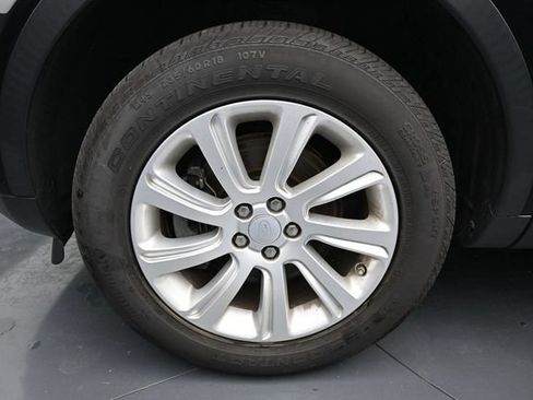 Used 2017 Land Rover Discovery Sport SE AWD/4WD image 10