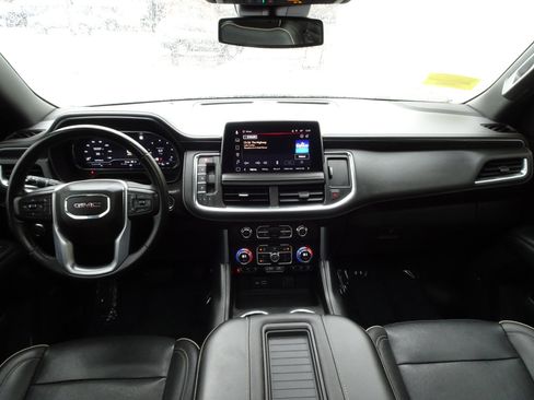 Used 2023 GMC Yukon SLT image 13