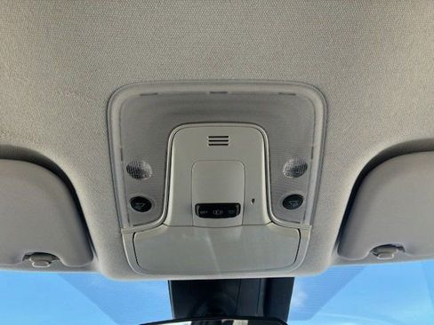 Used 2018 Toyota Prius Four Touring image 15