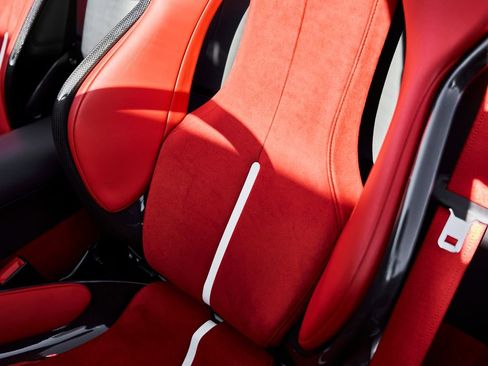 Used 2025 Ferrari SF90 Spider image 49