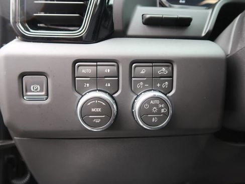 New 2026 GMC Sierra 1500 AT4 w/ AT4 Premium Package image 13