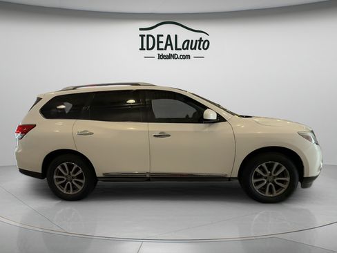 Used 2014 Nissan Pathfinder SL AWD/4WD image 3