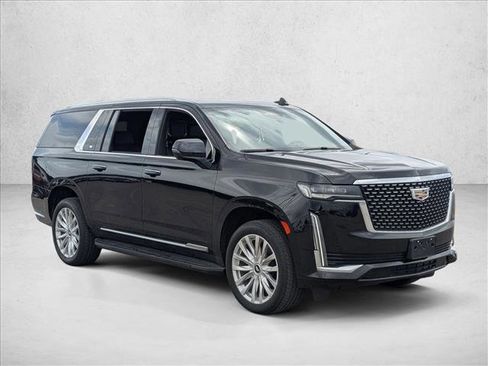 Used 2023 Cadillac Escalade ESV Luxury AWD/4WD image 3