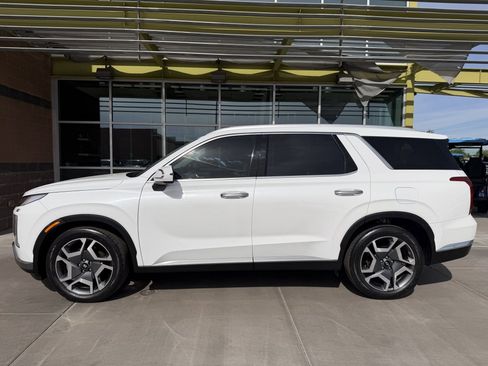 Used 2024 Hyundai Palisade Limited image 7