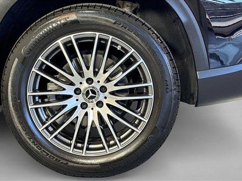 Used 2025 Mercedes-Benz GLC 300 image 30