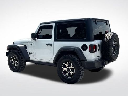 Used 2022 Jeep Wrangler Sport AWD/4WD image 3