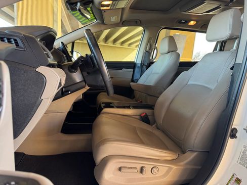 Used 2020 Honda Odyssey EX-L image 11