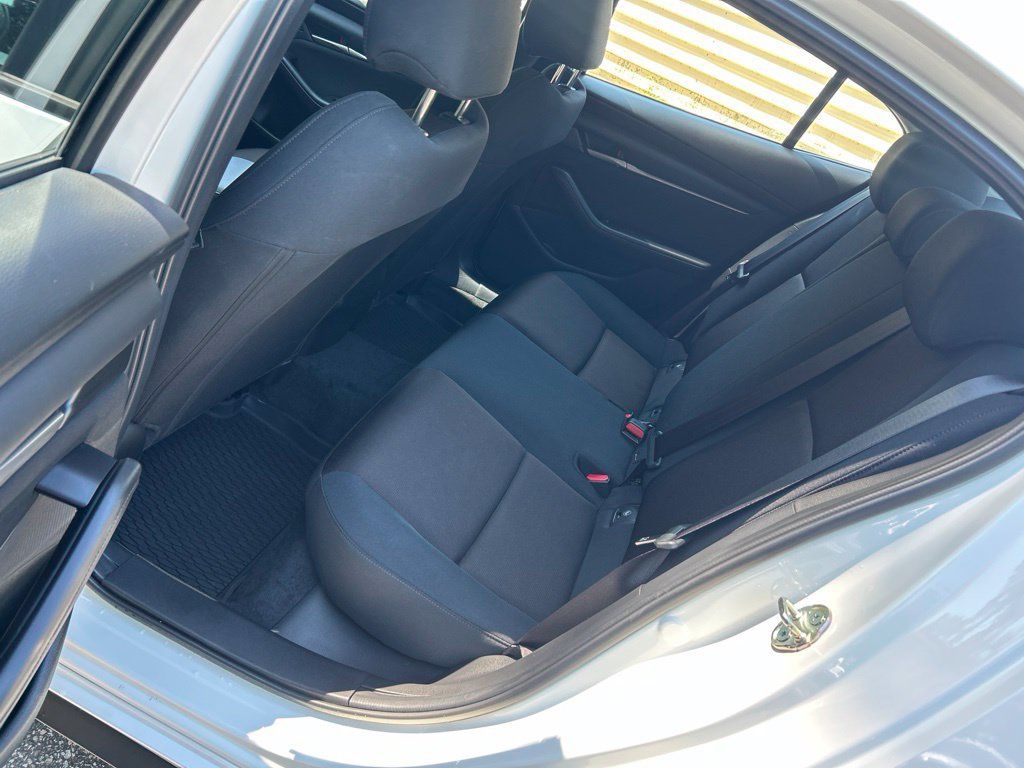 Used 2025 MAZDA MAZDA3 s FWD image 27