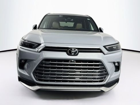 New 2026 Toyota Grand Highlander AWD Hybrid image 2