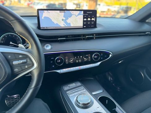 Used 2023 Genesis GV70 2.5T w/ Sport Prestige Package image 20