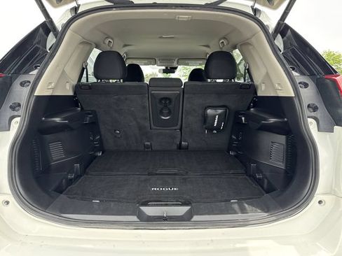 Used 2020 Nissan Rogue SV AWD/4WD image 25