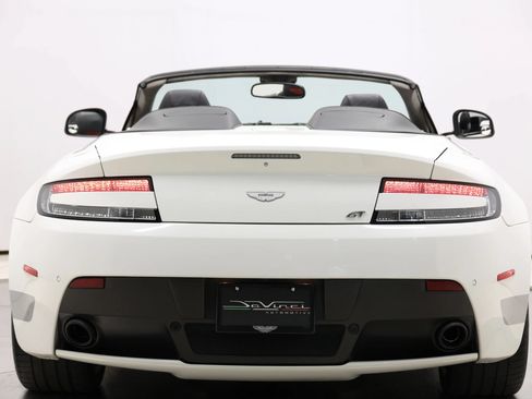 Used 2016 Aston Martin V8 Vantage GT RWD image 47