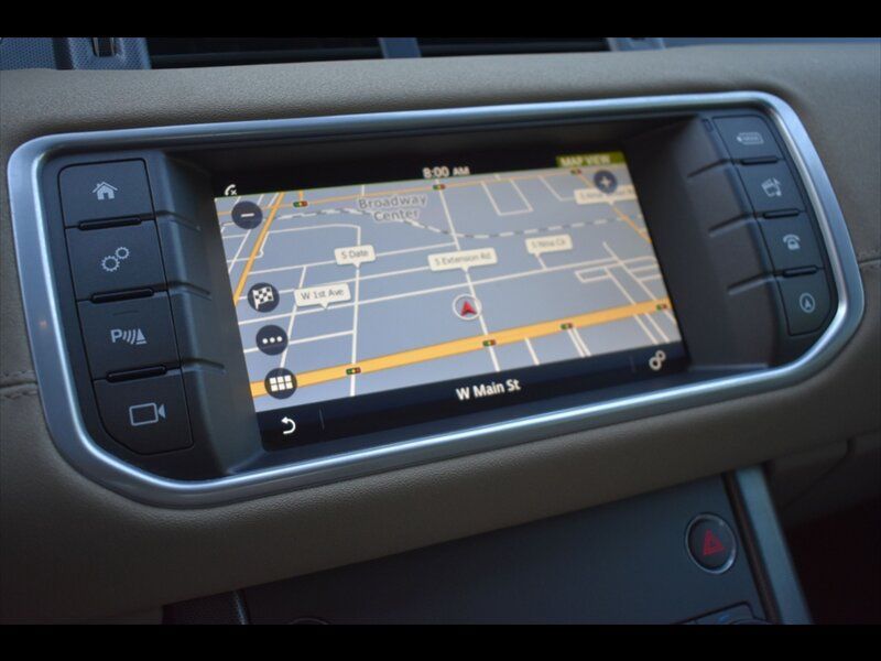 Used 2018 Land Rover Range Rover Evoque SE AWD/4WD image 10