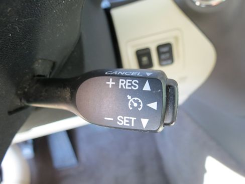 Used 2011 Lexus IS 250 4dr Sport Sdn RWD image 17