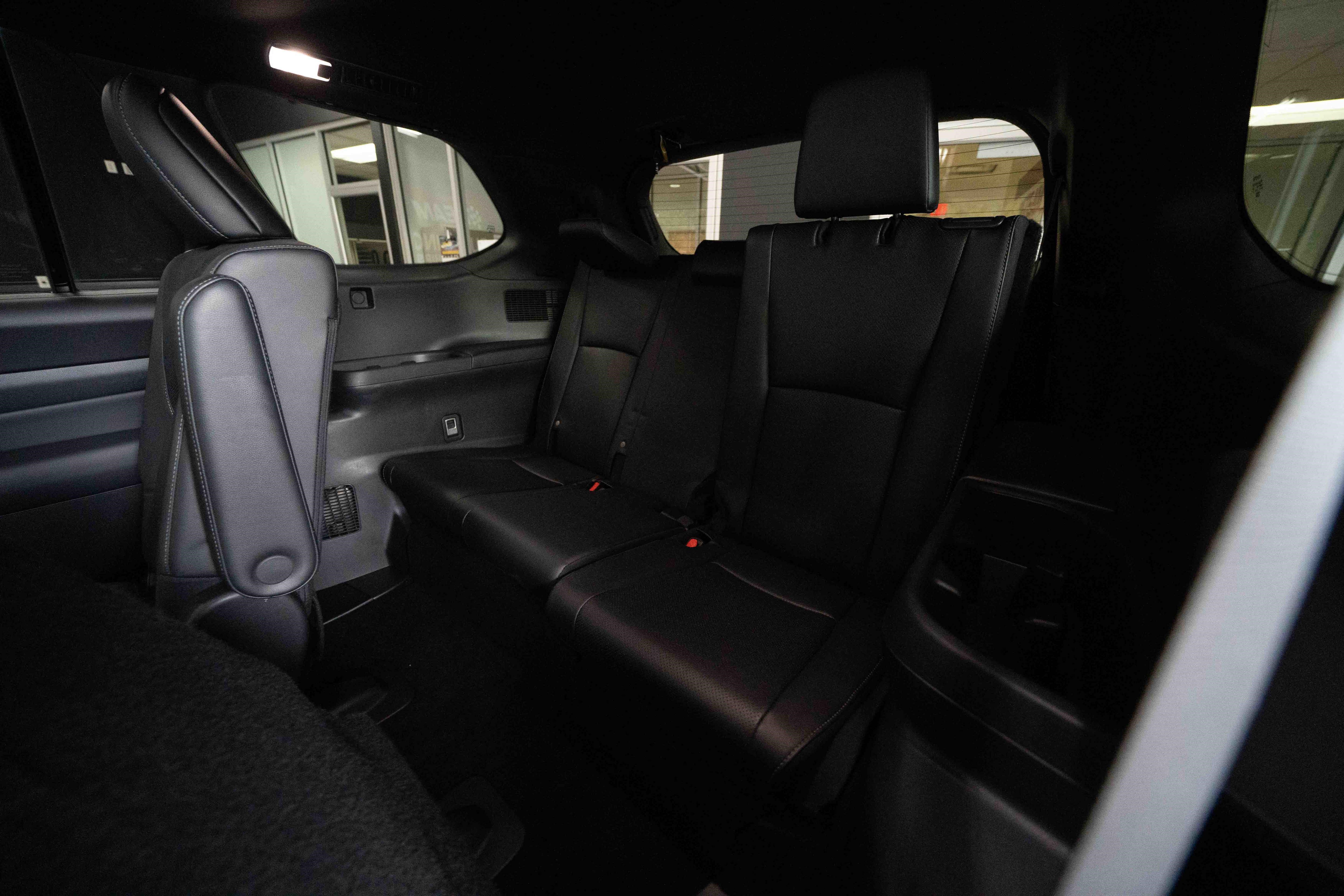 Used 2024 Toyota Grand Highlander AWD Hybrid image 24