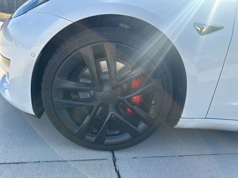 Used 2020 Tesla Model 3 Performance image 14