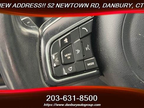 Used 2019 Jaguar F-PACE Premium AWD/4WD image 17