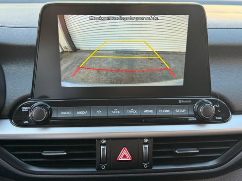 Used 2021 Kia Forte LXS FWD image 22