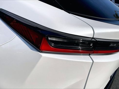 Used 2023 Lexus RZ 450e Premium image 27