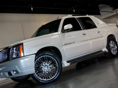 Used 2004 Cadillac Escalade EXT AWD/4WD image 84