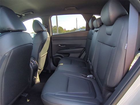 New 2026 Hyundai Tucson XRT image 16