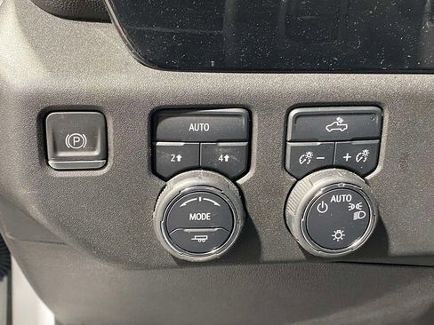 Used 2024 Chevrolet Silverado 1500 LT AWD/4WD image 19
