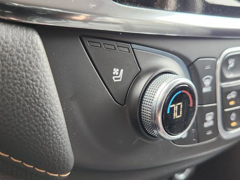 Used 2020 Chevrolet Traverse Premier w/ LPO, Black Accent Package image 14