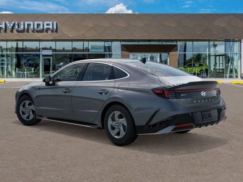 New 2026 Hyundai Sonata SE FWD image 5