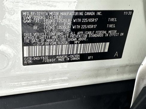 Used 2021 Toyota RAV4 LE image 17