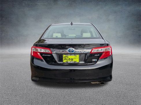Used 2012 Toyota Camry XLE w/ Leather Pkg image 5