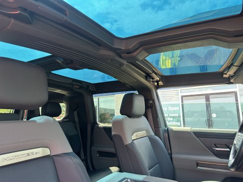 Used 2024 GMC Hummer EV 3X AWD/4WD image 12