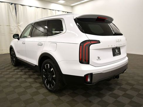 Used 2025 Kia Telluride SX w/ SX Captain's Chair Package image 5