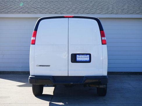 Used 2021 Chevrolet Express 2500 w/ Driver Convenience Package image 34