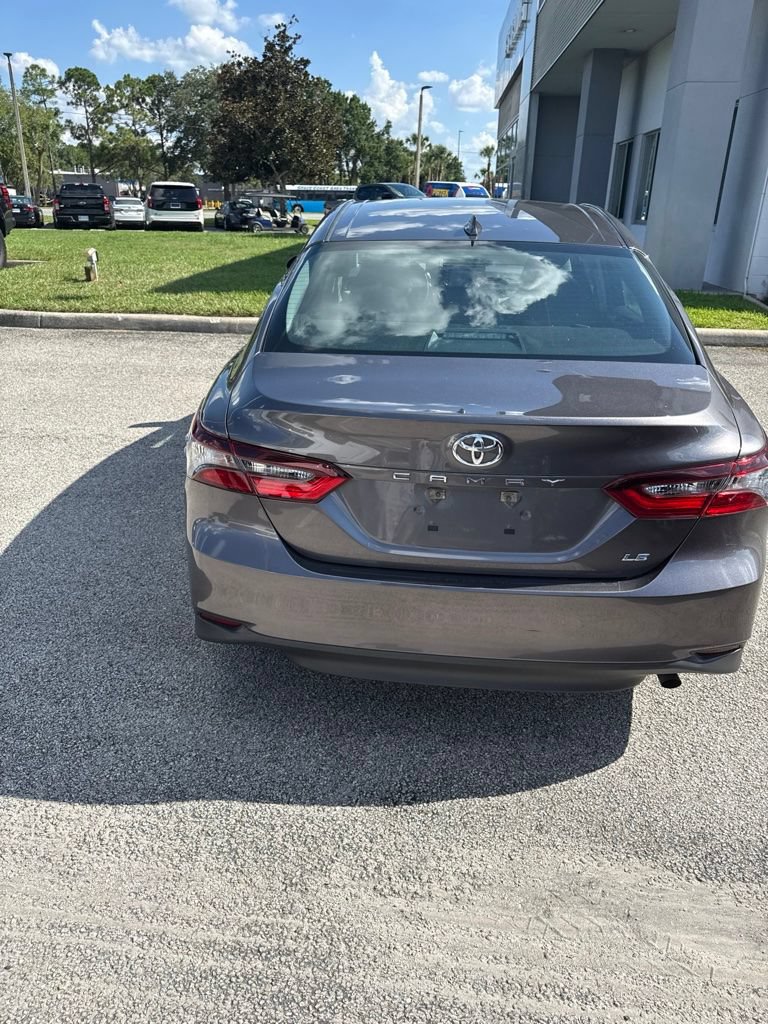 Used 2024 Toyota Camry LE w/ Convenience Package FWD image 12