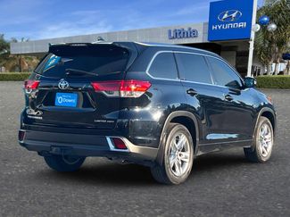 Used 2018 Toyota Highlander Limited video 2
