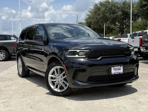 Used 2025 Dodge Durango GT AWD/4WD image 2