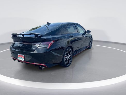 Used 2022 Hyundai Elantra N FWD image 4