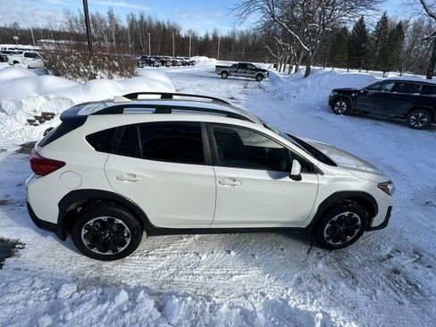 Used 2023 Subaru Crosstrek 2.0i Premium image 9