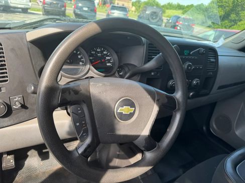 Used 2012 Chevrolet Silverado 1500 W/T AWD/4WD image 16